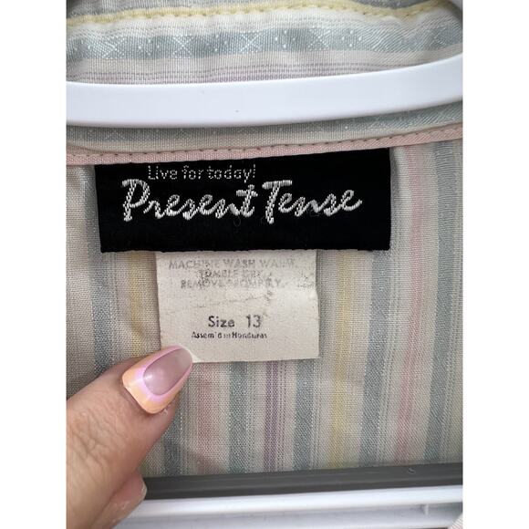 Womens Present Tense Shirt Size 13 White Striped Short Sleeve Button Up - Picture 4 of 9